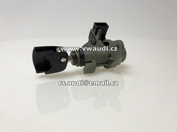 8E0 827 573  zámek zadního víka + klíč  Audi A4 B6 8E 2001 - 2005 . 8EO 827 573  - 5