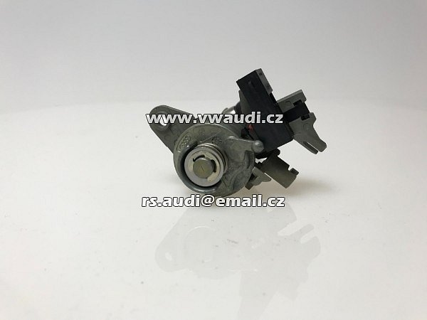 8E0 827 573  zámek zadního víka + klíč  Audi A4 B6 8E 2001 - 2005 . 8EO 827 573  - 6