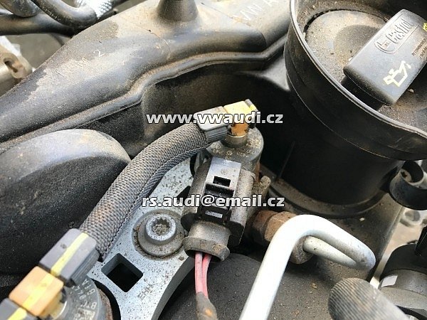 03L 130 277 Q  Vstřikovací tryska VW Audi 2.0 TDI 0445110369 03L130277J 03L130277Q BOSCH - 7
