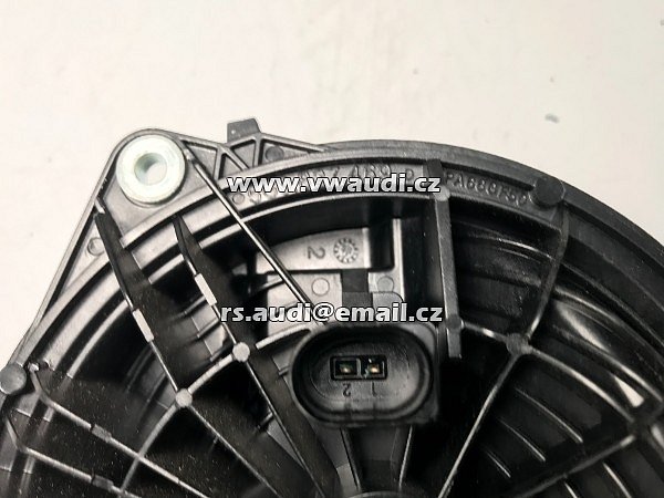 5GE 827 469 Dklika zadních dveří znak VW Otvírač zadních výklopných dveří VW Golf 7 VII 5G9827469D originál - 7