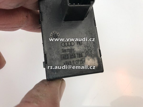 4E0 959 769, 4E0959769 Spínač nastavení sedadla Audi A8 4E el. Paměť sedadla 4EO959769 - 4
