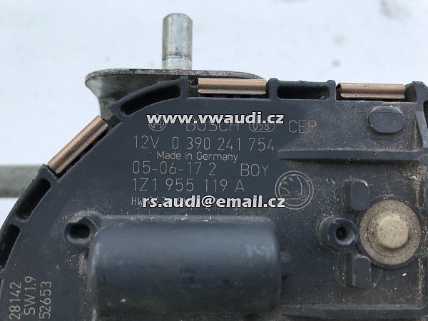1Z1 955 119 A  Octavia 2 II 1Z  2004 2005 motorek stěračů - 3