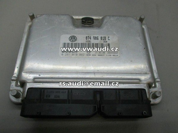 074 906 018 C Řídící jednotka motoru ECU VW T4 Multivan 2,5 TDI ACV -BOSCH 0 281 010 082 - 2