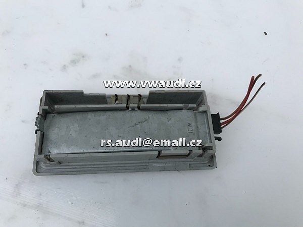357 847 111  VW T4 Multivan OSVĚTLENÍ LAMPIČKA - 2