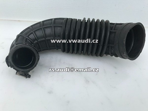 8E0129615Q Audi / Seat A4 8E / B7 2,0 l TDI čtyřválcová sací hadice BRD / BVA - 5