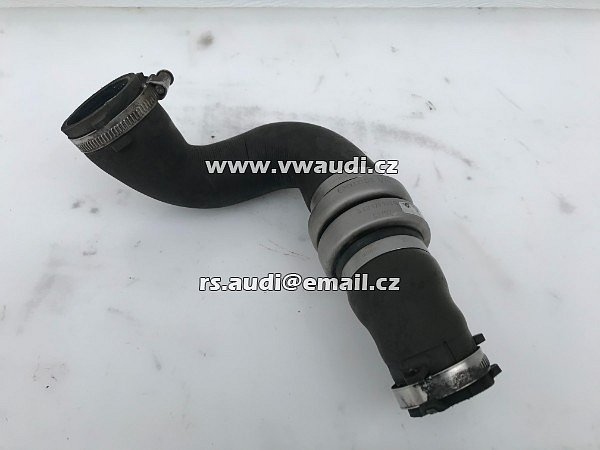 8E0 129 953 B BRD / BVA  Hadice potrubí intercooleru Audi A4 B7 2.0 TDI  - 2