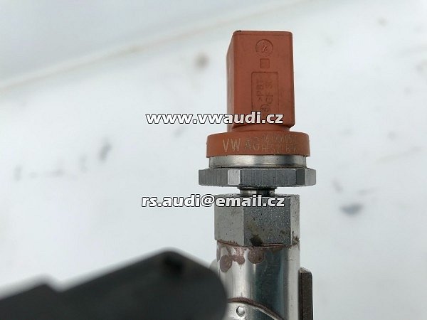  vstřikovací lišta s tryskami pro 1,2 TSI, 4x 03F906036B  + 06J 906 051D Tlakové čidlo   CBZ CBZA CBZB 1,2 TSI  - 6