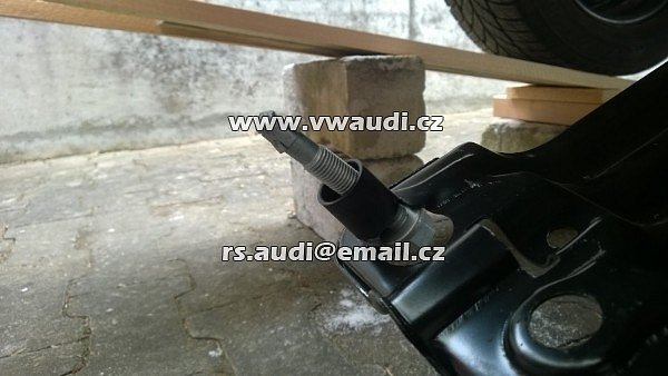 Držák rezervního kola držák rezervního kola náhradní kolo originál VW Caddy 2K LIFE  - 12