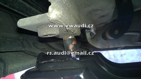 Držák rezervního kola držák rezervního kola náhradní kolo originál VW Caddy 2K LIFE  - 13