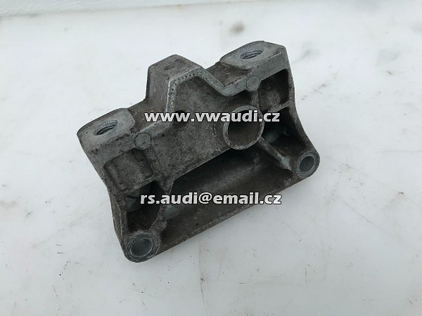 1K0 199 111 D VW TOURAN MK1 GOLF MK5 2004-2010 1.FSi 6 r . držák PŘEVODOVKY  - 6