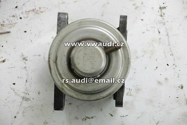 AGR ventil 038129637D sací potrubí Skoda Fabia 6Y5 Combi 1.9 TDI 2007  - 2