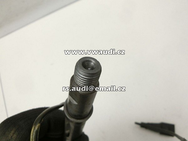sada 6 ks vstřiky 059 130 201F + 059 130 202 F  BOSCH - 0432133792  řídící vstřik Bosch - 3
