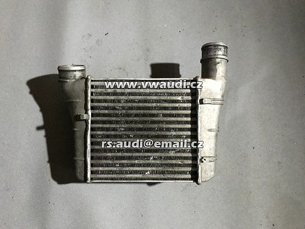 8E0 145 805H Chladič turbodmychadla nasávaného vzduchu intercooler - 2