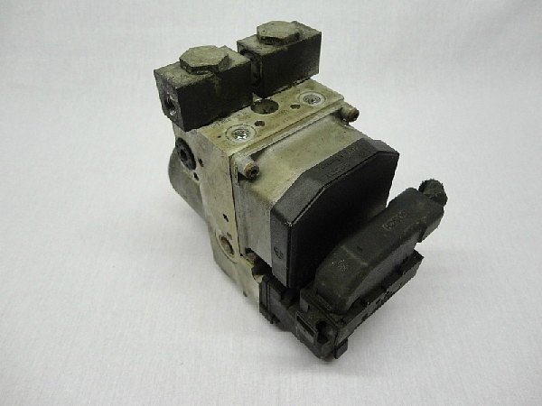 8E0 614 111P ABS hydraulický blok  8E0 614 111P - 2
