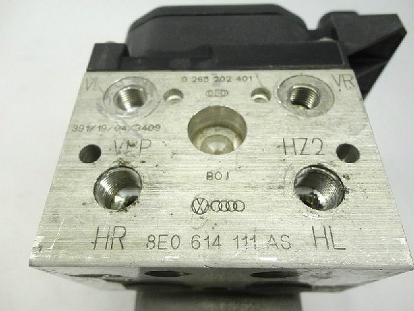 8E0 614 111AS - 3