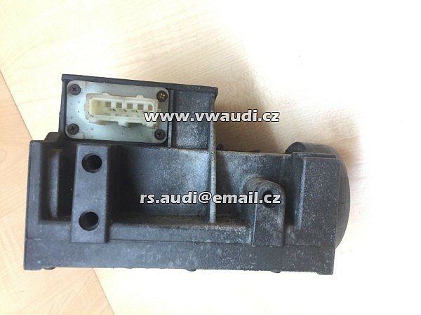 037906301 Audi 80 1,9 TDI B4 měřič průtoku vzduchu  - 4