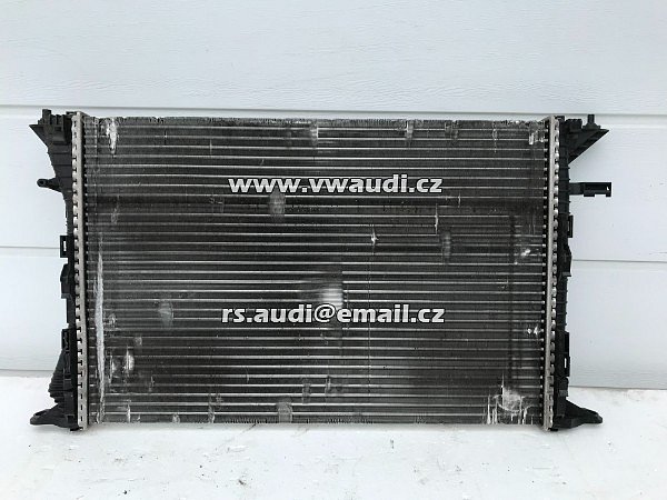  8K0 121 251 R  Chladič motoru Audi Q5 8R  2,0 tdi  - 3