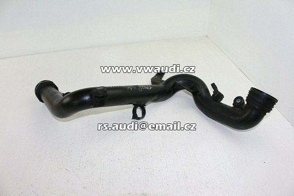  1K0 145 770 B 2005 VW Jetta 1.9 Tdi Bkc Bxe mezichladičová hadice 1K0145770B - 6