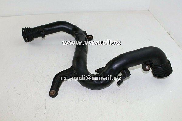  1K0 145 770 B 2005 VW Jetta 1.9 Tdi Bkc Bxe mezichladičová hadice 1K0145770B - 7