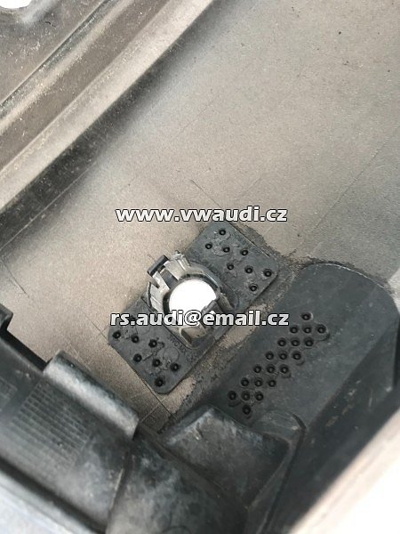 5G6 807 221 B přední nárazník VW Jetta VI 5C  2010-2014 - 6