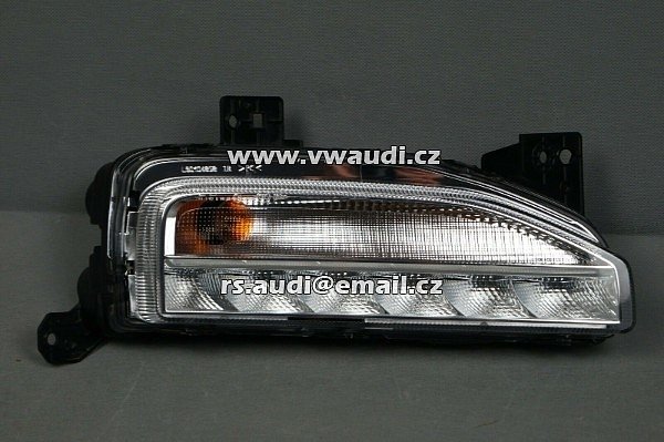 2GA 941 056 C LED halogen pro VW ROC 2019 světlo mlhovka originál - 2
