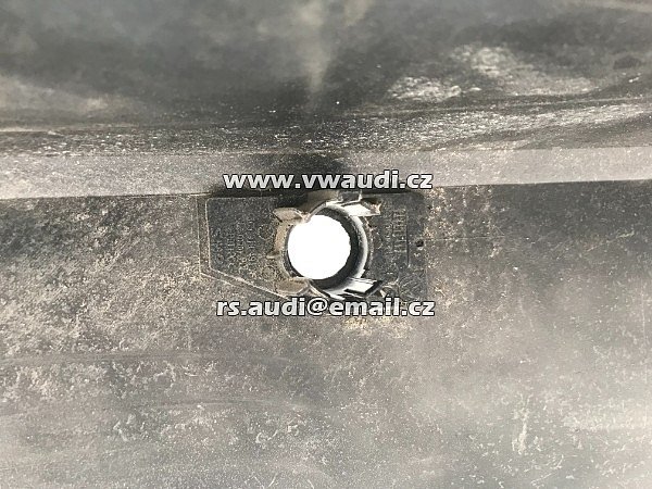 3G9807421 VW Passat B8 3G Kombi originální zadní nárazník - 14