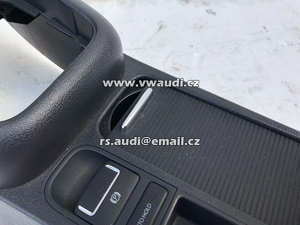 středová konzola loketní opěrky látka černá VW Tiguan 2 5NA AD1 vpředu - 12
