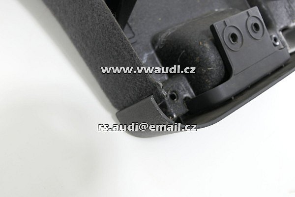 8E9 867 979 C Audi A4 8E B7 B6 Avant obložení Kufru dveře páté - 5