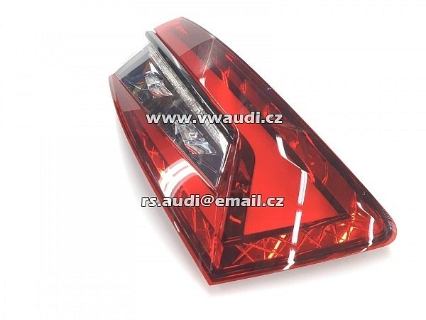 3V9 945 208 B  SUPERB III Pravé zadní LED světlo 2020   Top LED s černou lištou. - 2