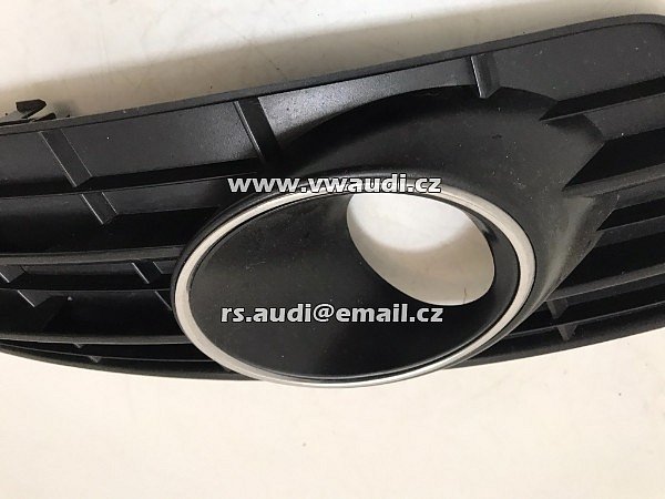 4G8 807 152 +  4G8 807 682 A kryt mlhovky přední nárazník Audi A7 4G pravá strana + chrom - 4