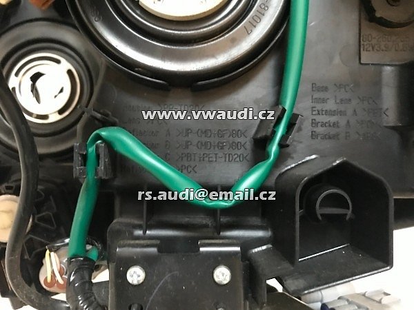 81130-60N10 Toyota Land Cruiser Prado lampa světlo přední pravé spolujezdec . - 9