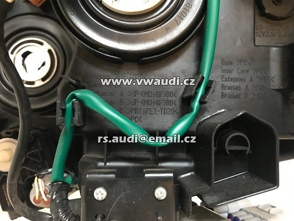 81130-60N10 Toyota Land Cruiser Prado lampa světlo přední pravé spolujezdec . - 8