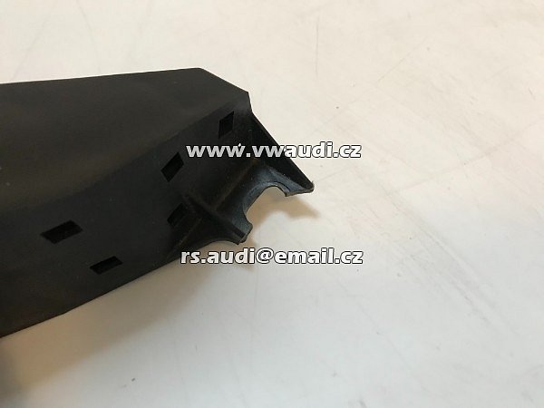 81130-60N10 Toyota Land Cruiser Prado lampa světlo přední pravé spolujezdec . - 3