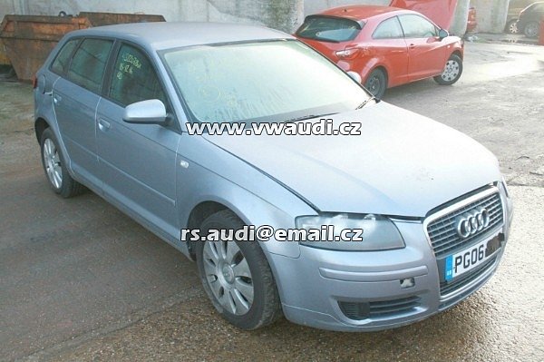 Audi A3 8P Sportback boční okno dveře okno přední pravé přední  2004 05 06 07 08 - 2
