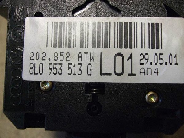 8L0 953 513G  - 2
