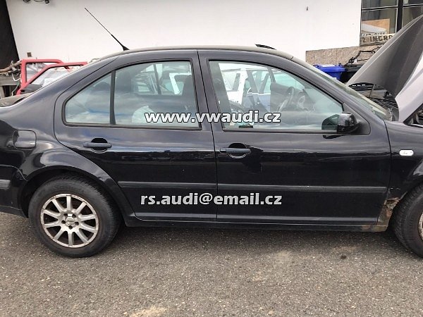 VW Bora Benzin AZD IV 1,6 16V 16 V Motor AZD náhradní díly černá barva  - 13