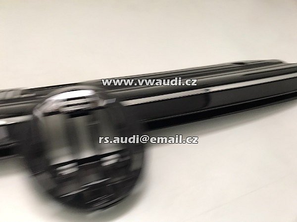  Volkswagen Golf MK8 VIII černá maska mřížka grill 5H0853651N041 - 6