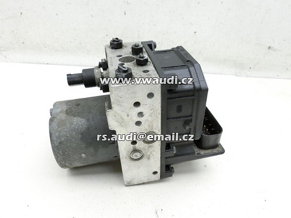 8E0 614 517 L Audi A4 8E B6 ABS Řídicí jednotka ESP  8E0614517L Hydroblock  - 4