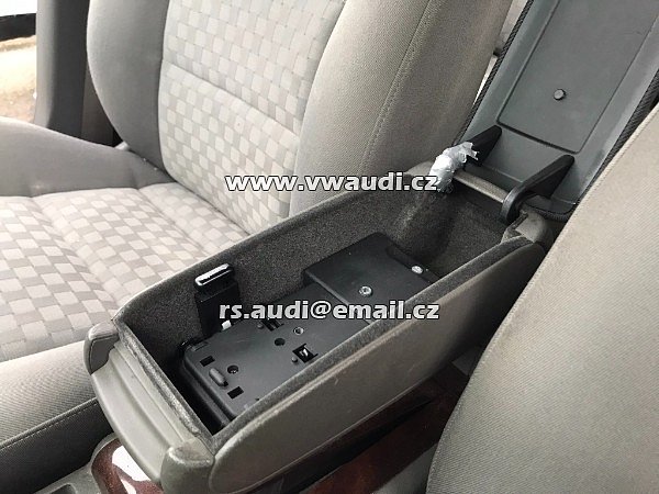 4B0 864 207 F oketní opěrka středové konzoly pro Audi A6 4B0 2001 02 03 04 - 10