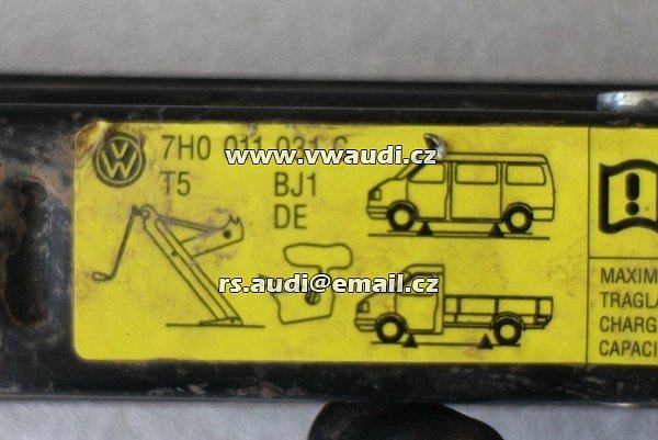 Držák na náhradní kolo pneumatiku VW T5 + T6 T6.1 2004 - 2022  R16 DRŽÁK KOLA  - REZERVY - 3