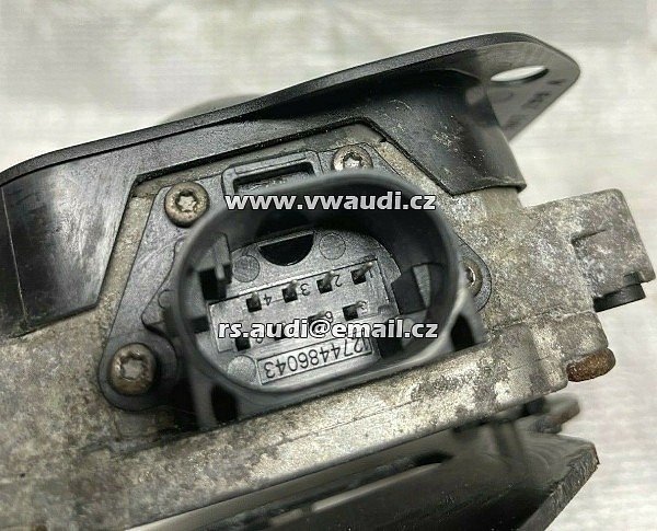 8K0 907 561 A /  0 203 300 417 Radar  Audi A4 A5 8K Řídicí jednotka Distronic ACC  - 2