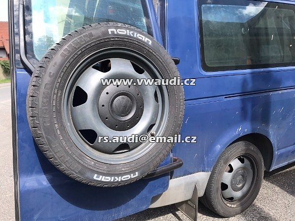 VW T5 4Motion Syncro 4x4 Allrad držák nosič rezervy na zadní víko - 5