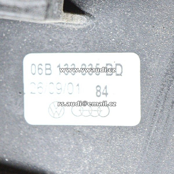 06B 133 835 BD  AUDI A4 B6 skříň vzduchového filtru 06B133835BD 06B133833G 2.0 FSI 110kw 2000 - 4