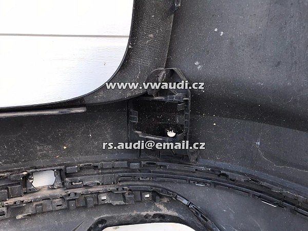 760 807 421 A Nárazník zadní  černý  PDC VW Touareg CR7 2018 2019  barva DEEP C9X - 9