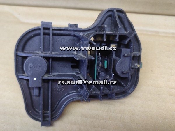 Držák žárovky zadní světlo pravé 89031828 VW Golf 5 V 1.4 1K/1KP/5M/1KM - 3