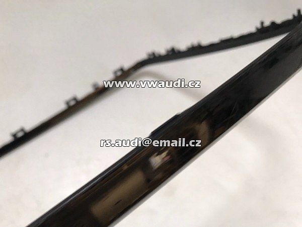 4G0 807 715 C  Audi A6 4G C7 Rám přední masky - 4G0807715Cgru černý LAK - 7