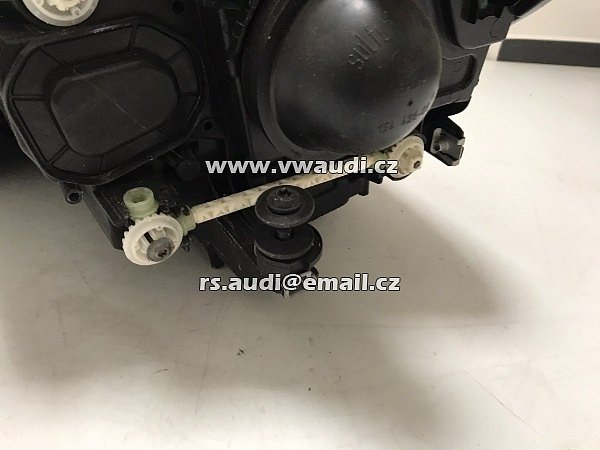 Přední světlo pravý Halogen + VW Golf 7 2017-2020  - 12