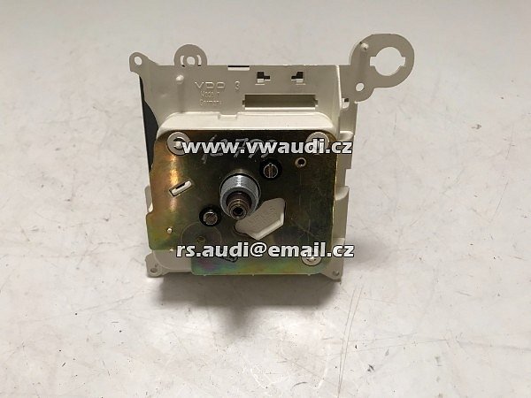 88 471 064 TACHOMETR  AUDI 80 TYP 81 - 2