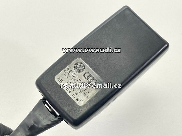 4L0 857 756 G Audi Q7 2008 4.2 D AT 240kW háček přezky bezpečnostního pásu přední PRAVÝ  - 2