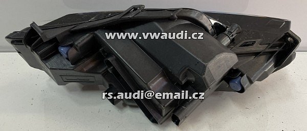 5E3 941 700 Přední mlhovka LED Škoda Octavia 5E IV MK4 2020-2022 pravá, strana řidiče - 5